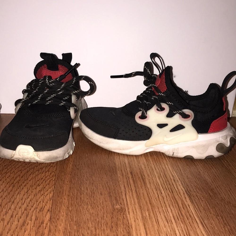 Presto Nike Boy Sneakers size 11